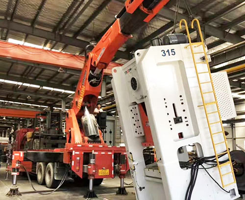 昌邑提升工作效率，选择优质折臂吊租赁服务