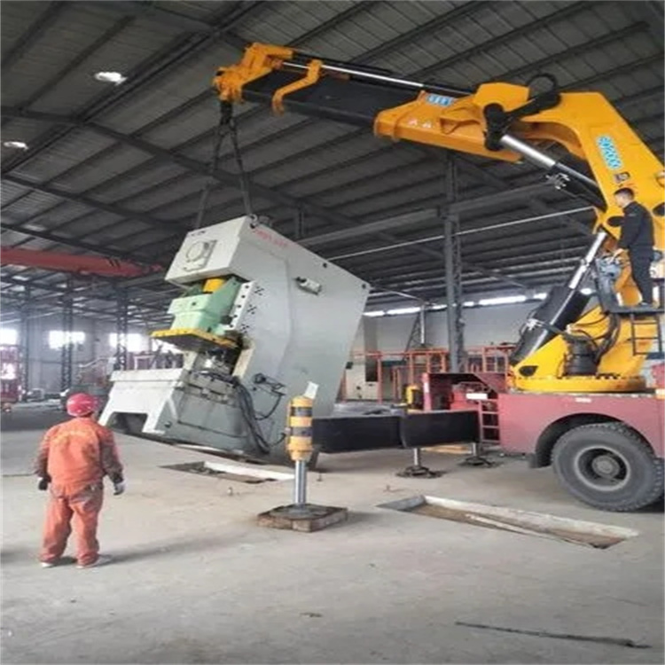 昌邑80吨折臂吊车出租附近电话