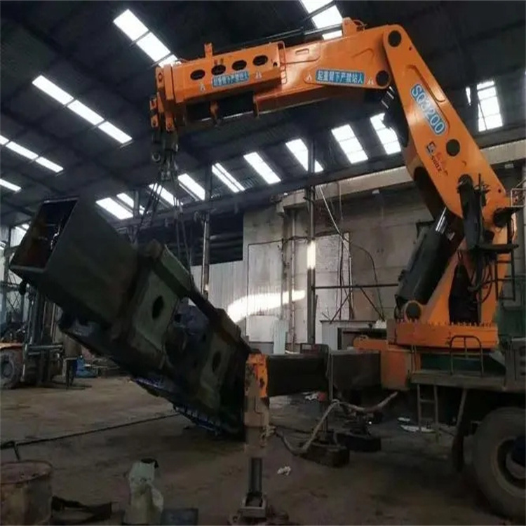 昌邑130吨折臂吊车出租吊机租赁附近电话